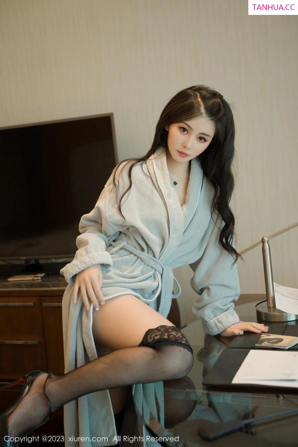   [XiuRen]高清写真图 2023.07.20 No.7107 柒喜小baby 情趣服饰第9张图片